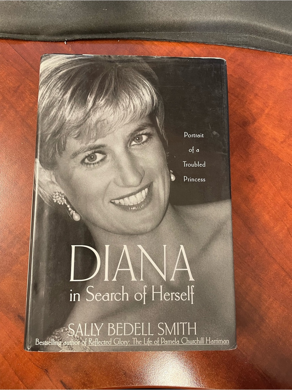Diana in Search of Herself by Sally Bedell Smith - Hard Cover Book First Edition